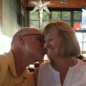 Meet your Posher, Carla